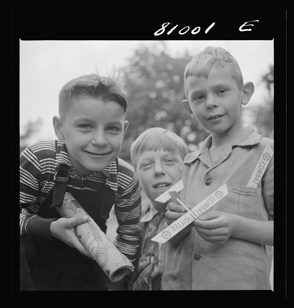 Collier, J., photographer. (1941) Mill worker's children. Holyoke, Massachusetts. United States Holyoke Massachusetts Hampden County, 1941. Sept. [Photograph] Retrieved from the Library of Congress, https://www.loc.gov/item/2017820815/.